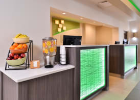 Holiday Inn & Suites ROCHESTER - MARKETPLACE by IHG 2