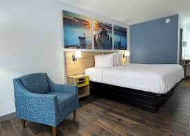 Days Inn by Wyndham Gainesville Hospital - University Area 5