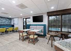 Hampton Inn Perry, FL 5