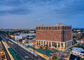 Watt Hotel Tapestry Collection by Hilton 5