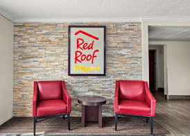 Red Roof Inn PLUS Belleville 3