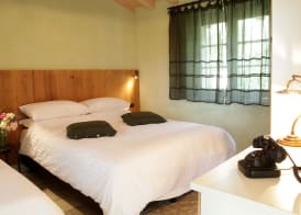 Olimagio Farm Stay with animals and 25m pool, beach at cycling distance 3