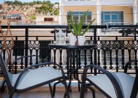 Home Away Junior Suite 5