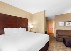 Comfort Suites Gulfport Central 4