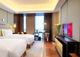 HUALUXE Wuxi Taihu by IHG 5
