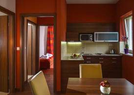 Royal Club Hotel 2