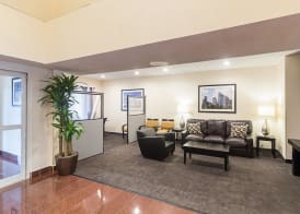 Quality Inn & Suites West Chase 2
