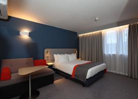 Knowsley Inn & Lounge 5