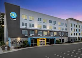 Tru by Hilton Fayetteville I-95 5