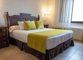 Hotel María de Molina 5