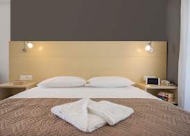 Esplanade Apartments - Heated Pool 2