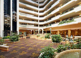 Embassy Suites by Hilton Greensboro Airport 4