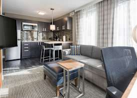 Residence Inn by Marriott Jersey City 5