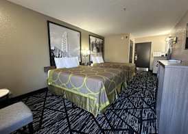Super 8 by Wyndham Kinder/Coushatta near Casino 3