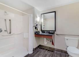 Comfort Suites Knoxville East 5