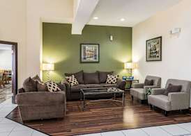 Quality Inn & Suites Harvey - Chicago Southland 3