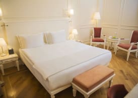 Corinne Art & Boutique Hotel 5