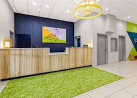 Spark by Hilton Lexington 5