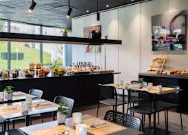 Novotel Suites Genève Aéroport 2