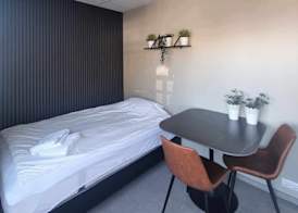 Við Hafið Oceanfront Guesthouse 4