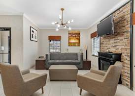 Quality Inn & Suites Beaumont 3