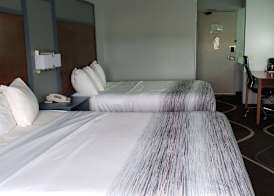 AmericInn by Wyndham Mauston 3