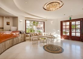 Elina Hotel Apartments 3