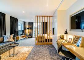 Apex City of Bath Hotel 5