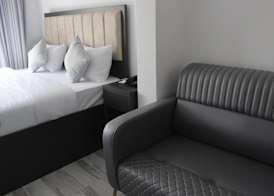 Holiday Season Hotel 5