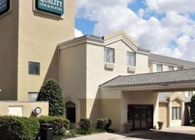 Quality Inn & Suites Raleigh North 3