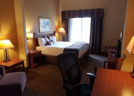 Wingate by Wyndham - Edmonton West 3