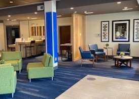 Holiday Inn Express & Suites WARRENSBURG NORTH by IHG 3