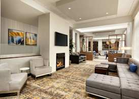 DoubleTree by Hilton Hartford - Bradley Airport 4