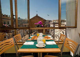 Hotel Tritone 2