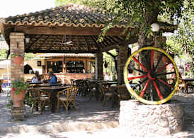 Spiti Nikos 5