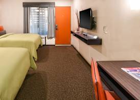 The Tangerine - a Burbank Hotel 5