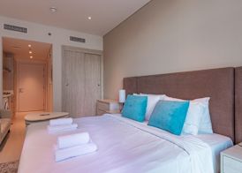 Chic Palm Studio With Infinity Pool 3