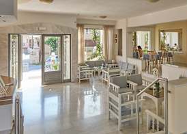 Apollon Hotel Apartments 5