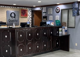 Quality Inn Merriam Kansas City 2