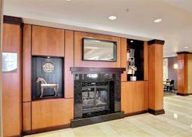 Fairfield Inn & Suites by Marriott Milwaukee Airport 2