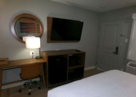 Clarion Pointe Ridgecrest near China Lake Naval Station 5