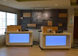Holiday Inn Express BLOOMSBURG by IHG 3