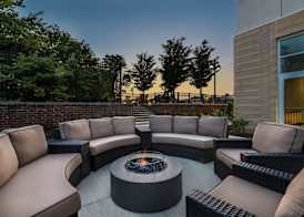 Hampton Inn & Suites Fort Wayne Downtown 2