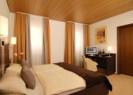 Adler Hotel Garni 3