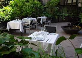 Atocha Hotel Madrid, Tapestry Collection by Hilton 3