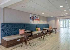 Hampton Inn Manchester Downtown 5
