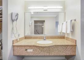SureStay Hotel by Best Western Fontana 3