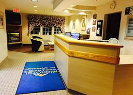 Microtel Inn & Suites by Wyndham Syracuse Baldwinsville 4