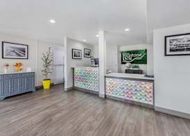 Hillstone Inn Tulare, an Ascend Collection Hotel 3