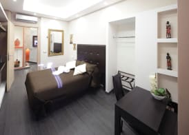 B&B Home 77 3